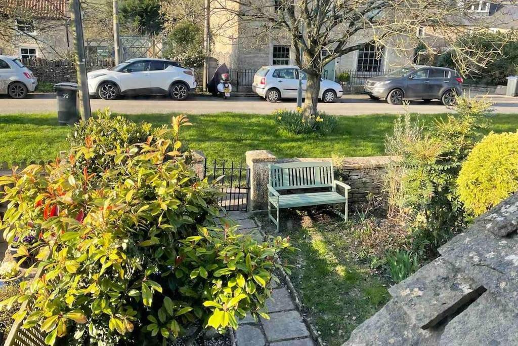 Hebe Cottage - Idyllic And Homely With Attention To Detail Atworth Luaran gambar
