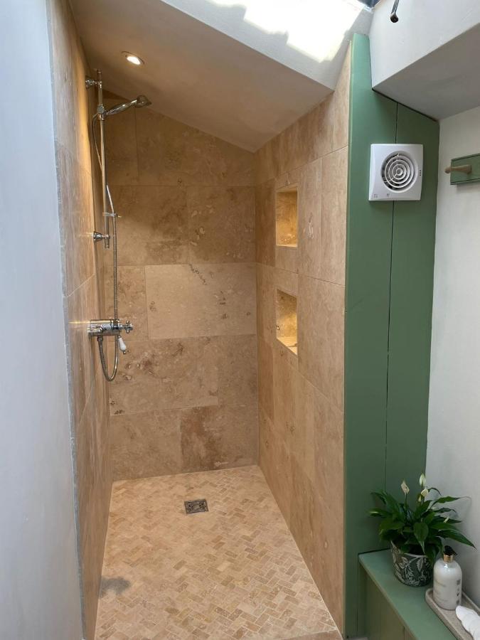 Hebe Cottage - Idyllic And Homely With Attention To Detail Atworth Luaran gambar