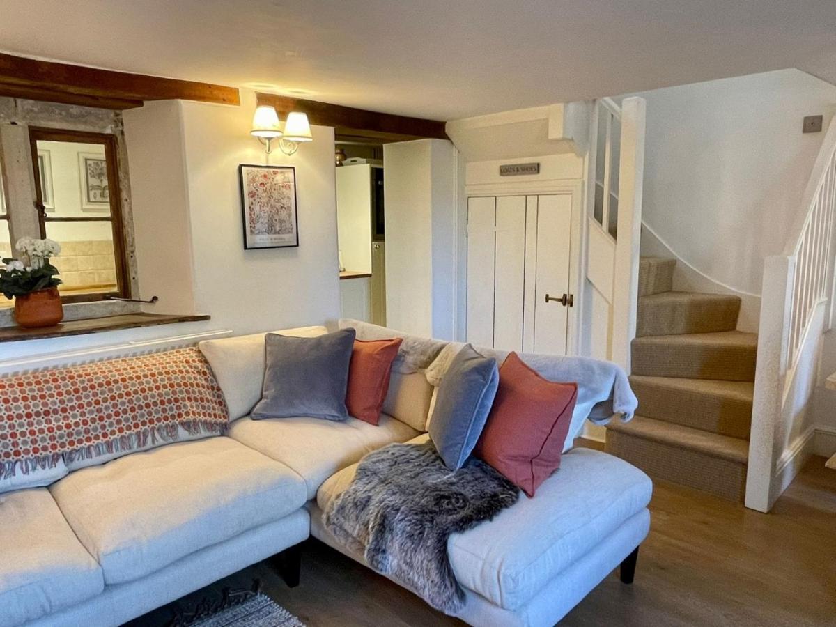 Hebe Cottage - Idyllic And Homely With Attention To Detail Atworth Luaran gambar