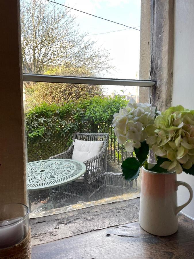 Hebe Cottage - Idyllic And Homely With Attention To Detail Atworth Luaran gambar