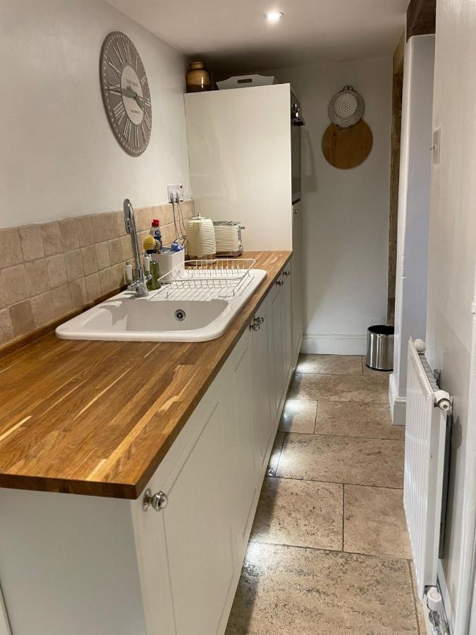 Hebe Cottage - Idyllic And Homely With Attention To Detail Atworth Luaran gambar